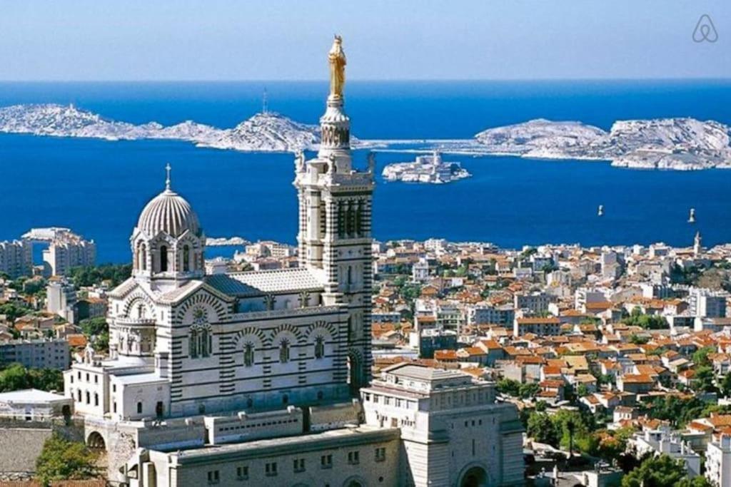 T2 47M2 Avec Terrasse - Proche Gare Marseille Apartment Exterior photo